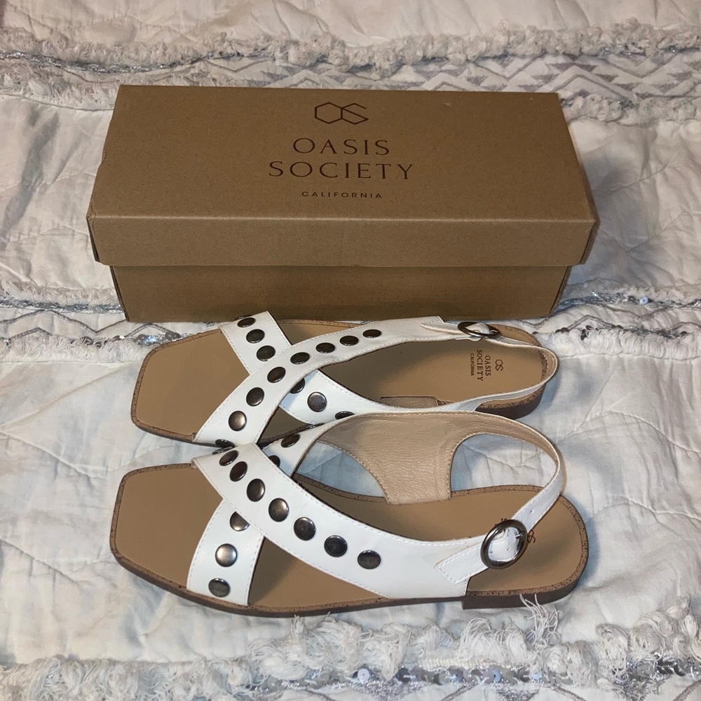 Oasis Society Faux Leather Sandals - Picture 3 of 4